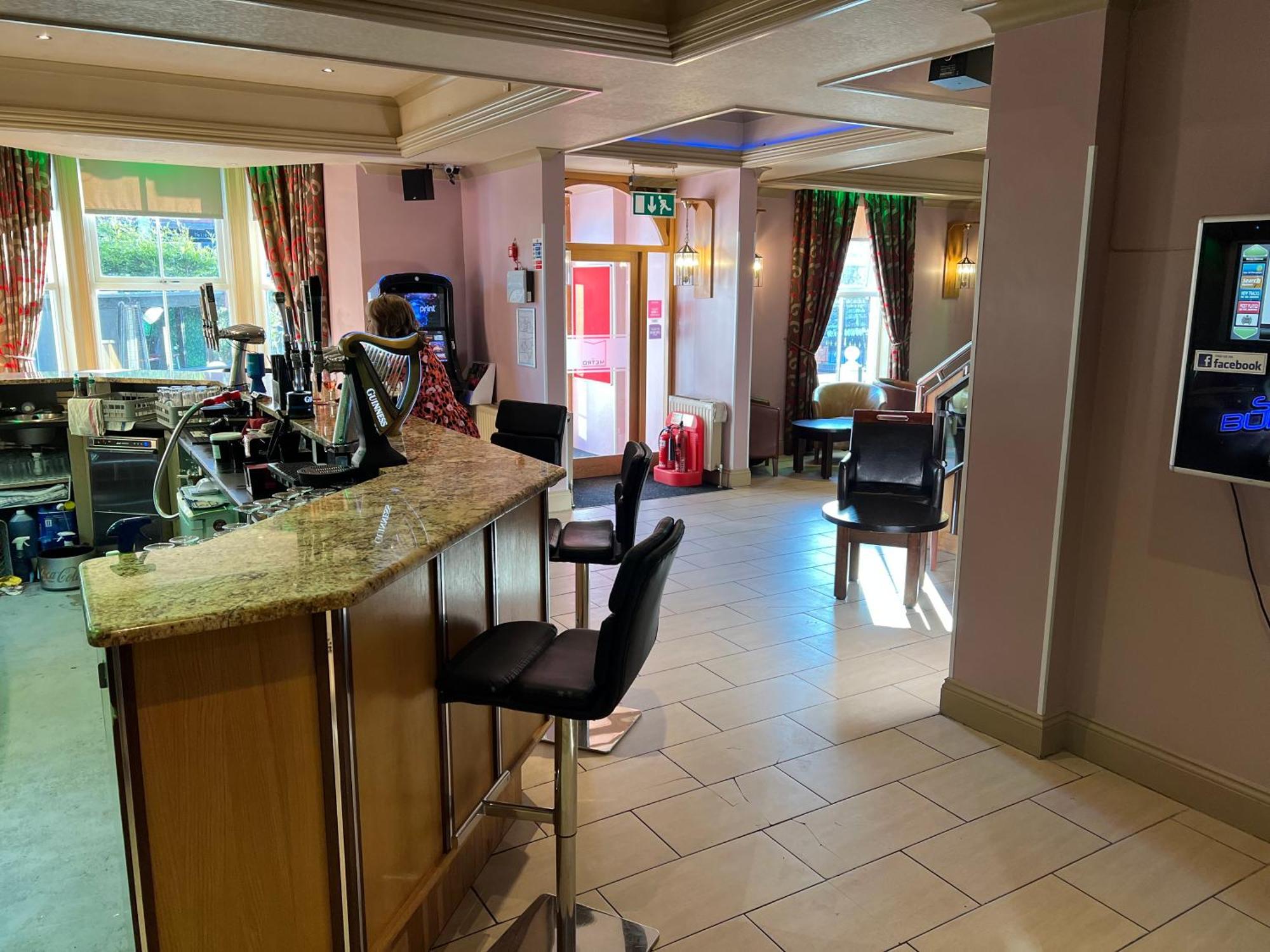 Southport Metro Hotel エクステリア 写真