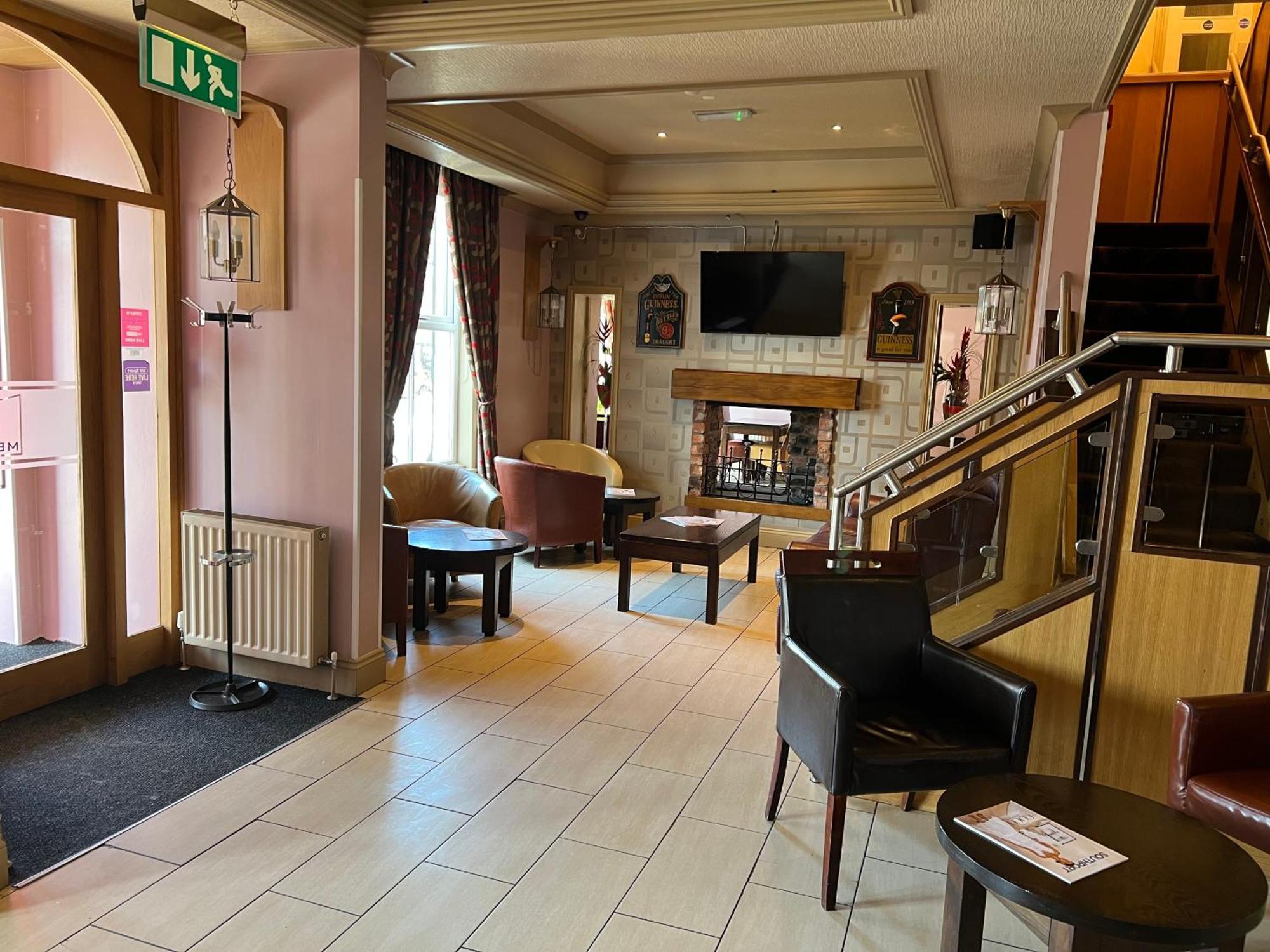 Southport Metro Hotel エクステリア 写真
