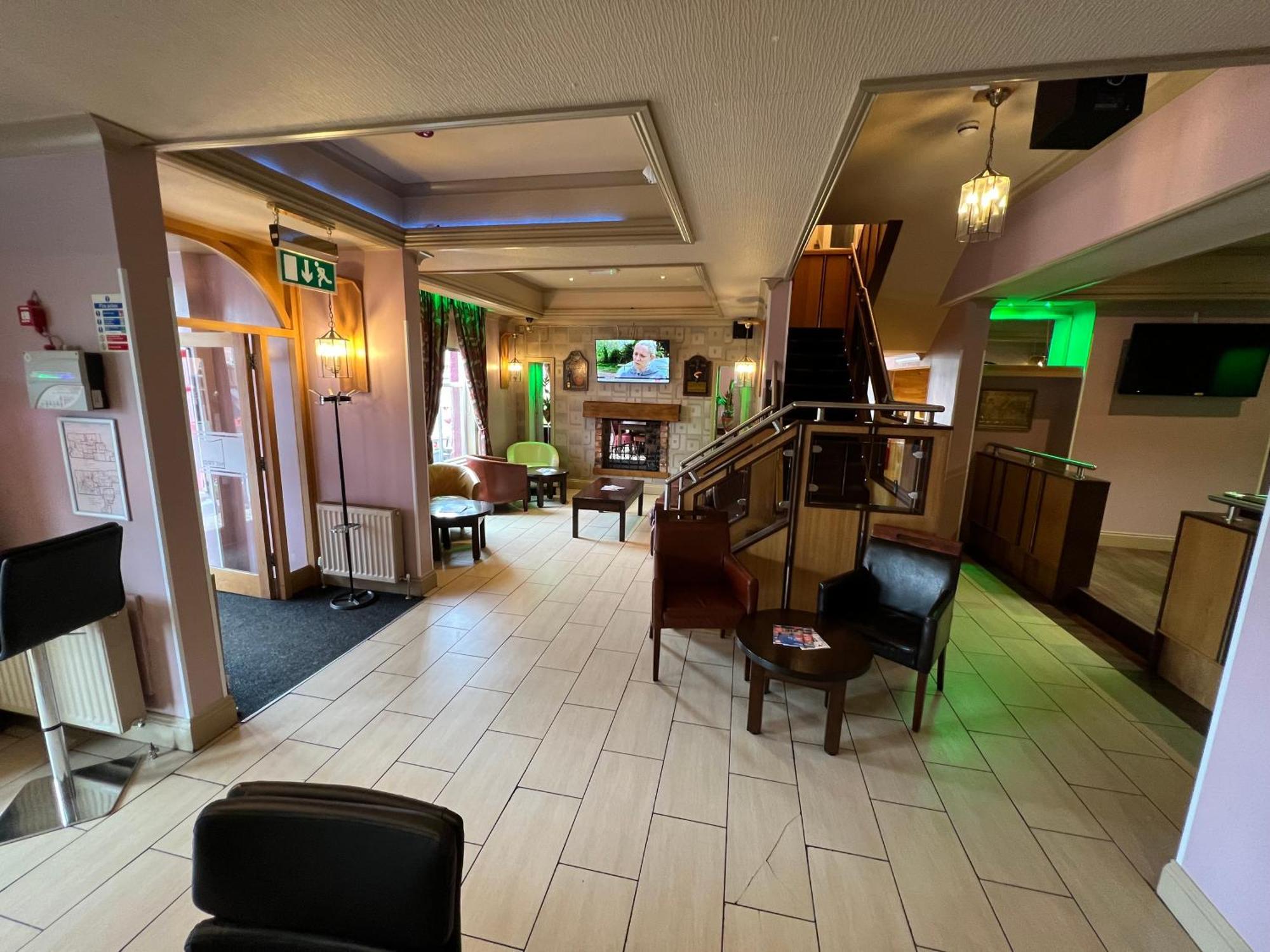 Southport Metro Hotel エクステリア 写真